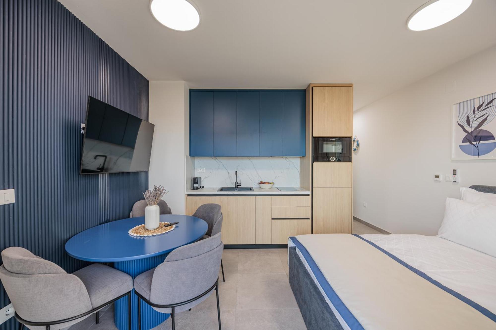 Apartments Dernaj วีร์ ภายนอก รูปภาพ