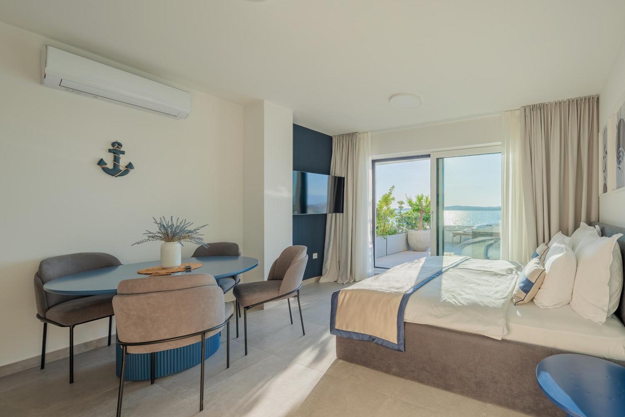Apartments Dernaj วีร์ ภายนอก รูปภาพ