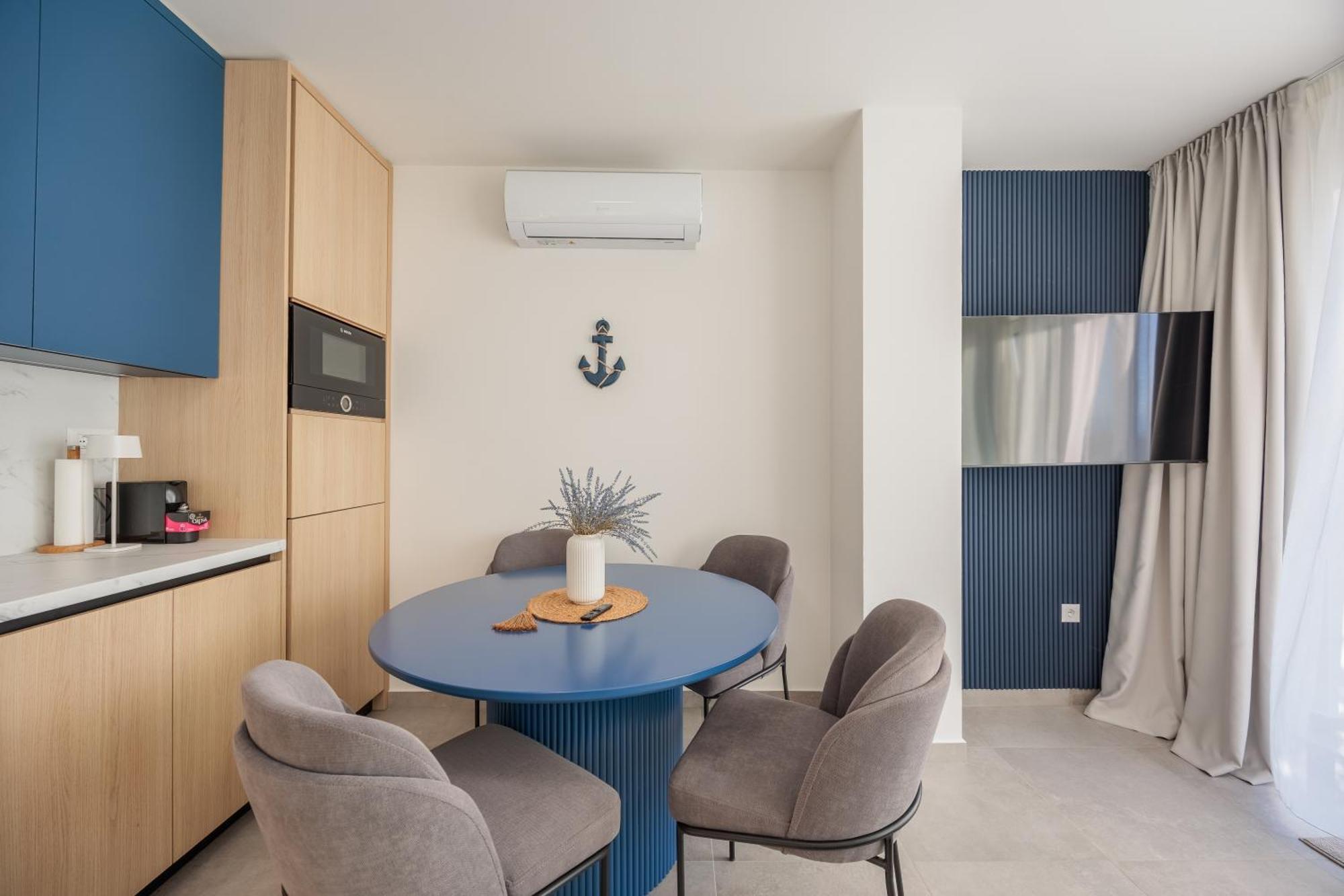 Apartments Dernaj วีร์ ภายนอก รูปภาพ