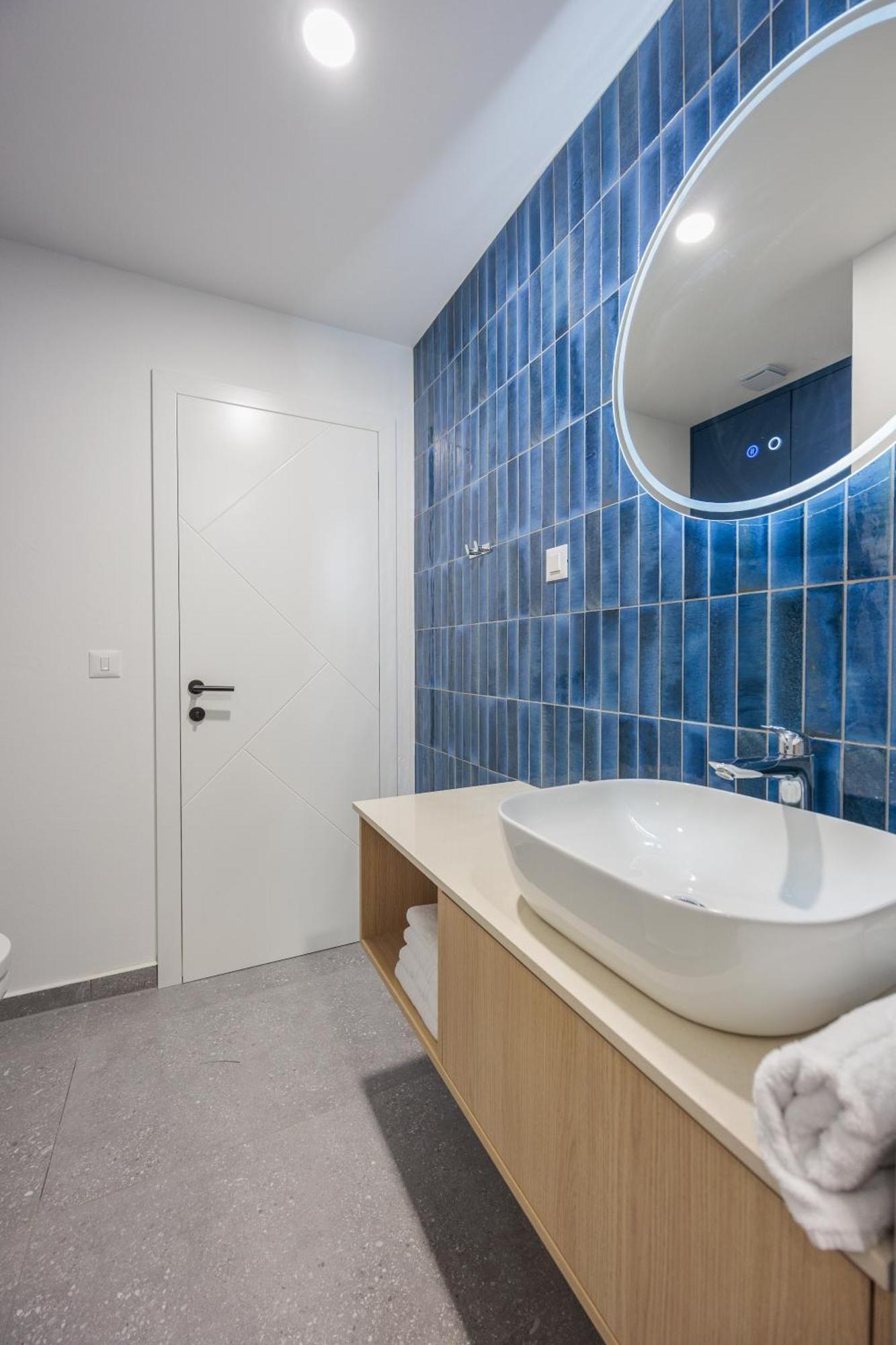 Apartments Dernaj วีร์ ภายนอก รูปภาพ
