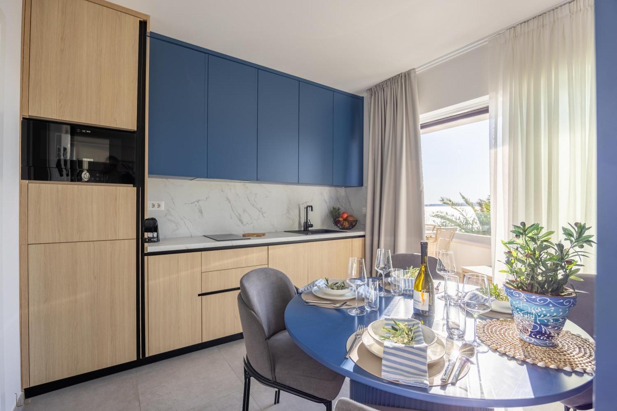 Apartments Dernaj วีร์ ภายนอก รูปภาพ