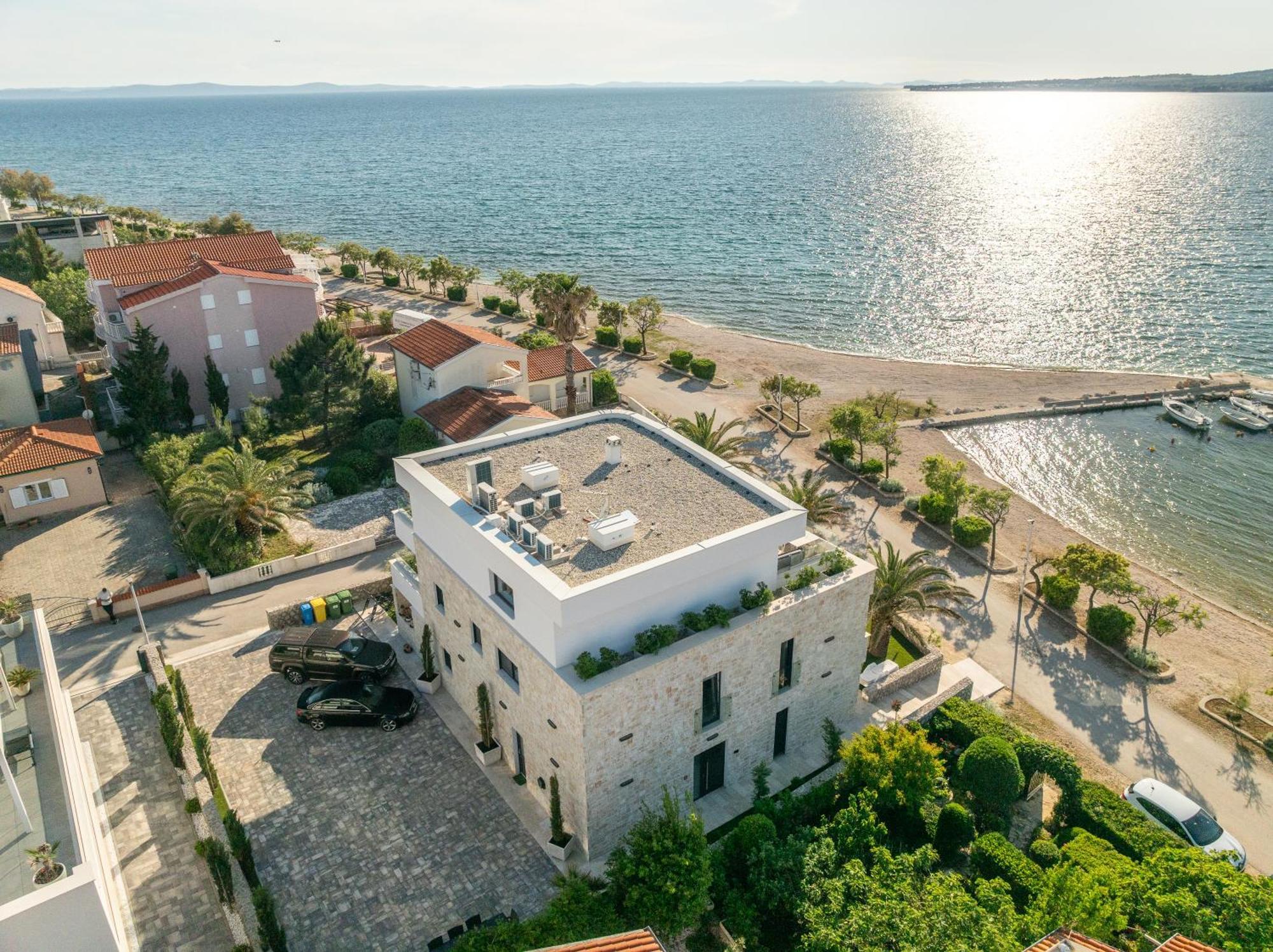 Apartments Dernaj วีร์ ภายนอก รูปภาพ